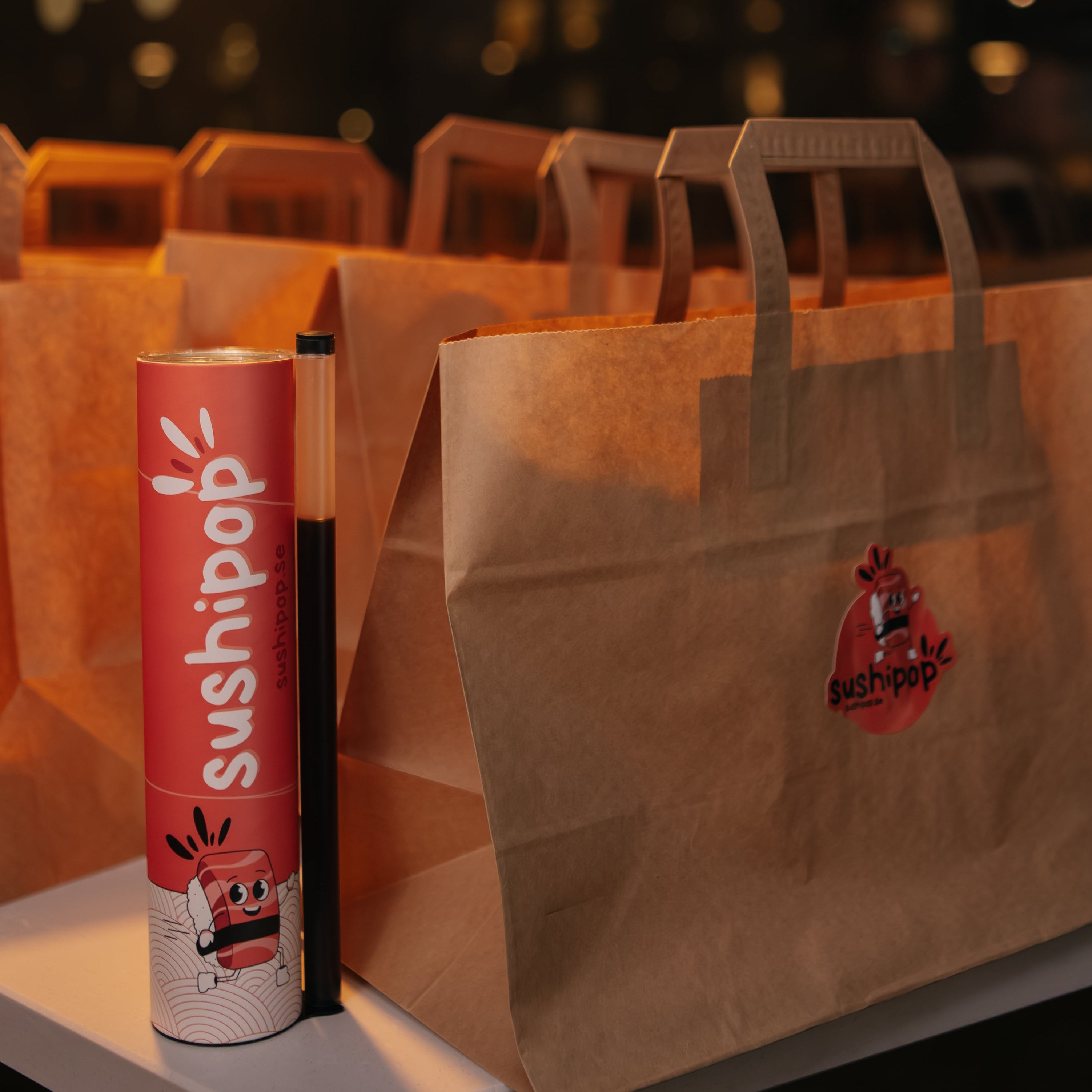 Sushi push pop tubes packaging for restaurants and catering takeaway